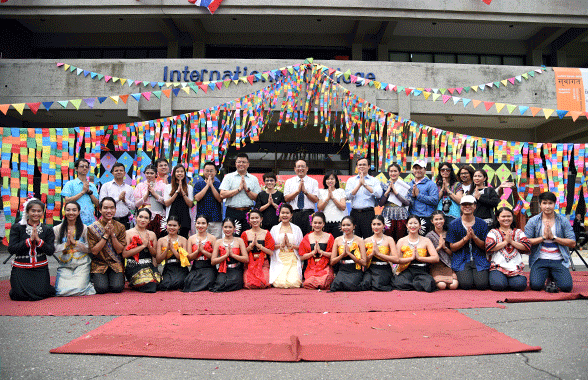 A Splash of Thai Culture at the Songkran Festival